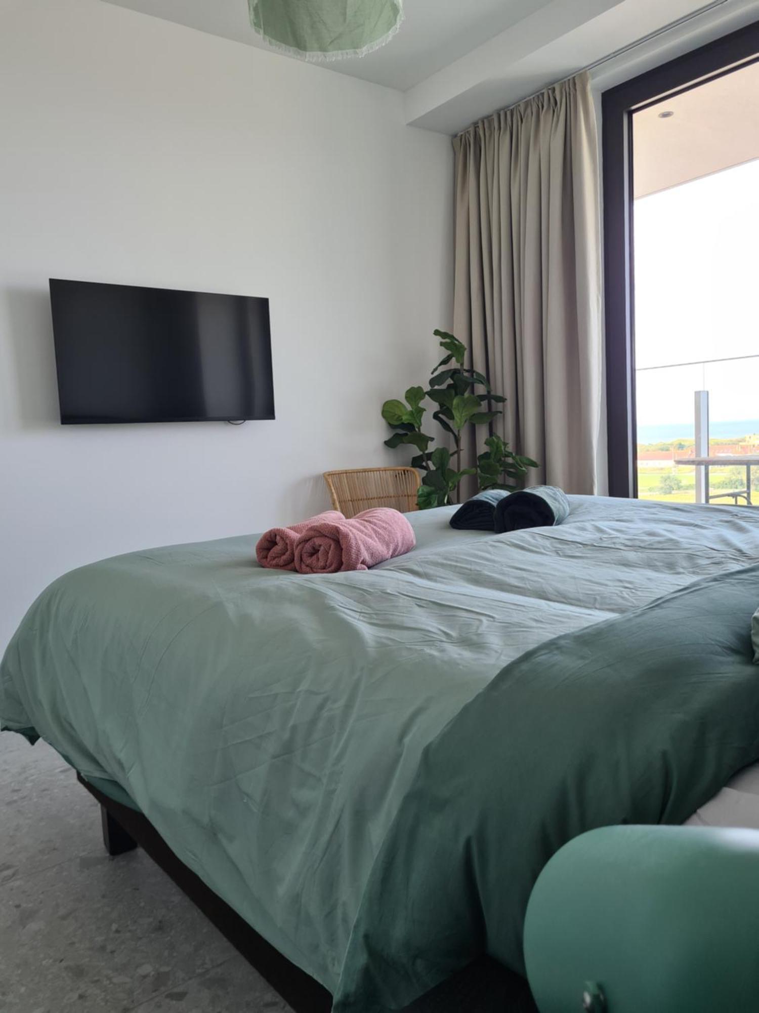 Park Tower Sea View With Pool And Gym Appartement *